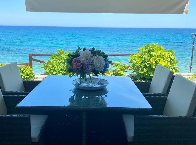 Agios Ioannis Luxurious Beachfront * Agios Ioannis (Thessaly)